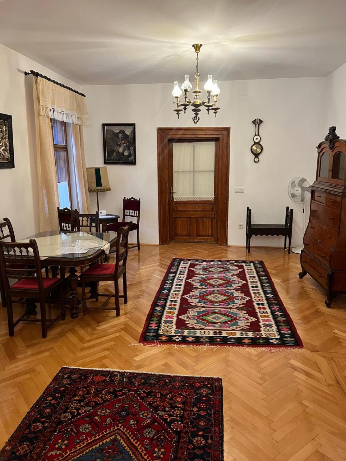 Casa Livia Brasov Apartment Exterior photo